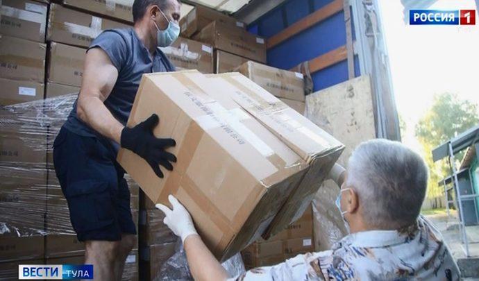 В регион поступили защитные костюмы для медиков