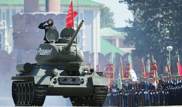 В Туле прошёл военный парад