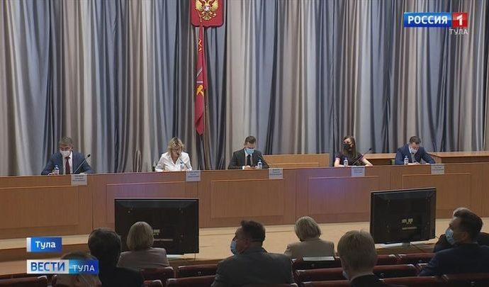 Руководство Тулы отчиталось перед городскими депутатами по итогам года