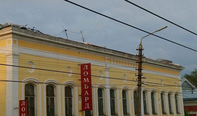 Ураган лишил кровли дом на улице Коминтерна в Туле