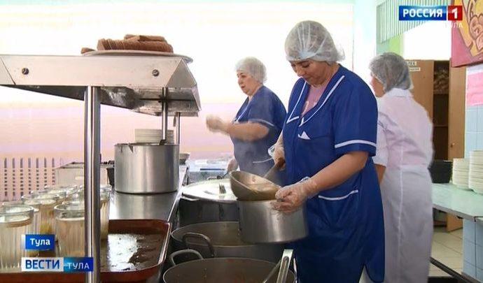 Родителям разрешат заглянуть в котлы школьных столовых