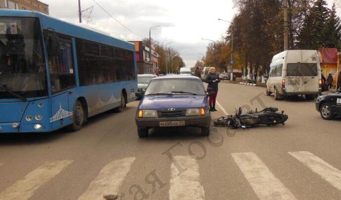 В Донском подросток на мотоцикле столкнулся с «Одой»