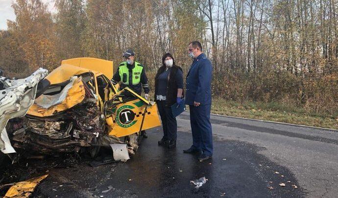 Прокуратура начала проверку перевозчиков после ДТП с такси