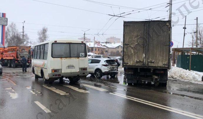 В Туле пенсионерка пострадала при переходе дороги