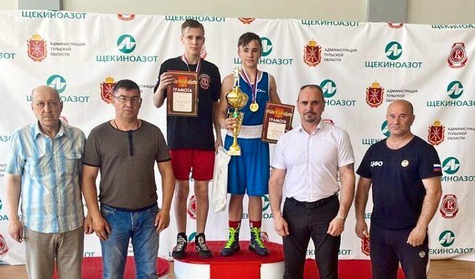 Боксёры из семи регионов отметили День химика в Первомайском