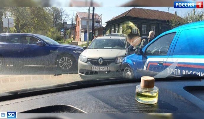 В Туле не разъехались три машины