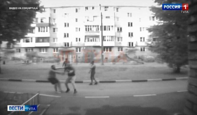 В мясновском дворе мужчина получил удар ножом