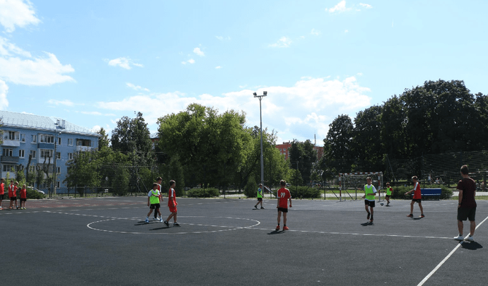 Спортплощадки Новомосковска охватила футбольная лихорадка