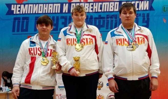 Дубенские спортсмены завоевали медали Чемпионата России по пауэрлифтингу