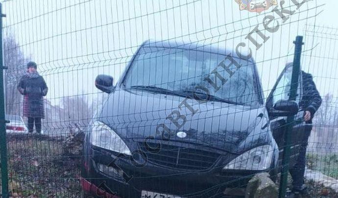 В Ефремове покатившийся автомобиль сбил мальчика