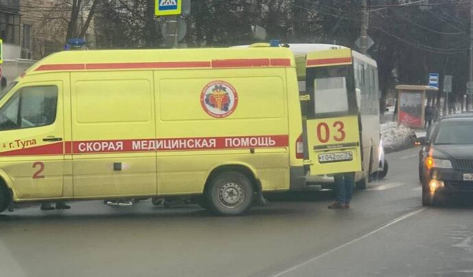В Туле автобус сбил подростка