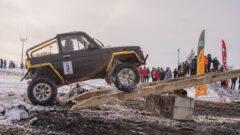 На Куликовом поле сошлись внедорожники