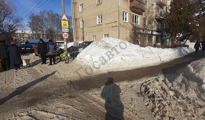 В Туле водитель сбил велосипедиста на тротуаре проспекта Ленина