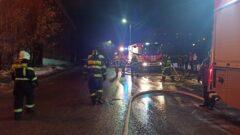 Напротив городской больница №2 имени Лазарев горит заброшка (фото)