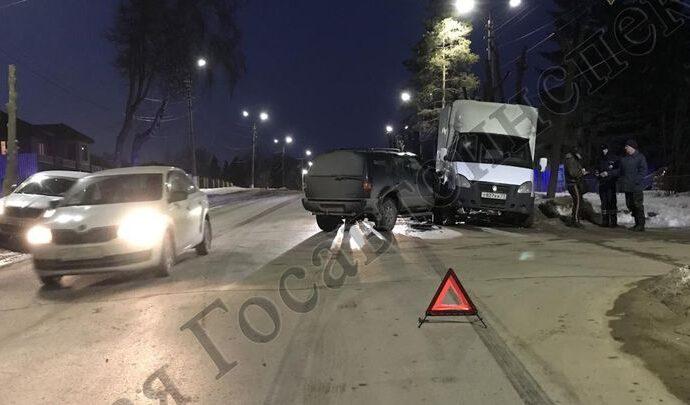 В городе Щёкино после ДТП попала в больницу девочка, которую везли в грузовой «Газели»