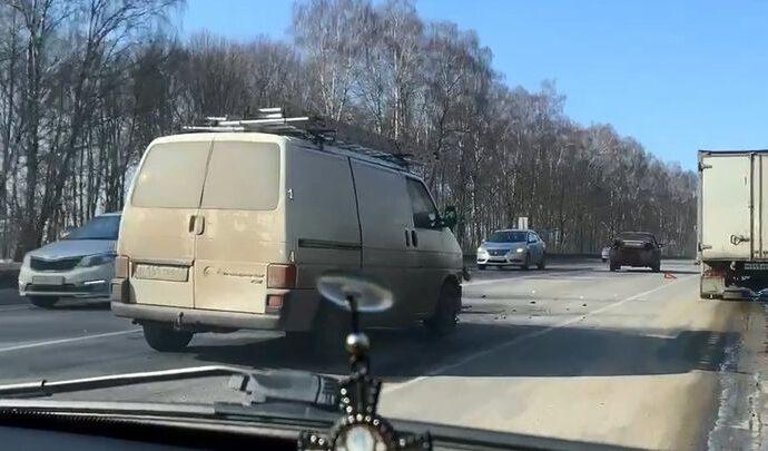 ДТП в районе Петелино произошло около дежурящих автоинспекторов