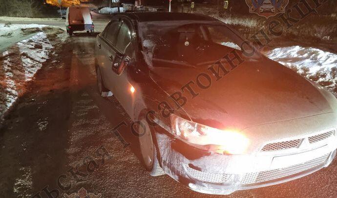 В Узловой пешеход попал под машину