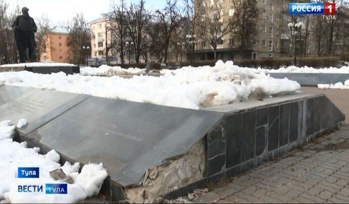 Толстовский сквер в Туле не пережил зиму