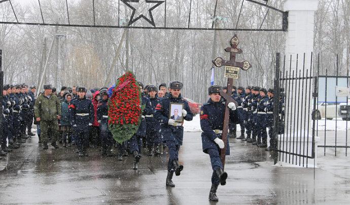 В Туле на воинском кладбище сегодня состоялась церемония прощания с погибшим при исполнении воинского долга