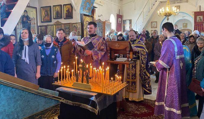«Лазарь! Иди вон!»: православные христиане празднуют Лазареву субботу