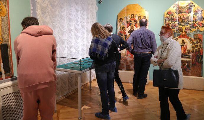 Калужане привезли в Тулу редкие иконы конца XVIII века