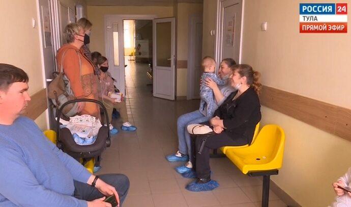 400 пациентов на 10 врачей: в Тульскую детскую облбольницу вернулись дни открытых дверей