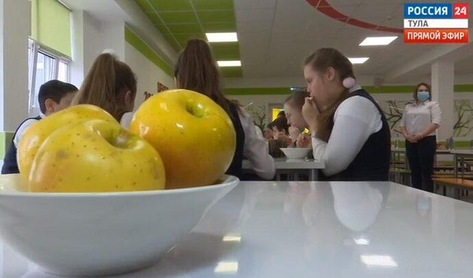Яблоки раздора. На что поменяют свежие овощи и фрукты в школьном меню?