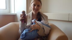 Волонтеры вяжут вещи для тульских малышей-торопыжек