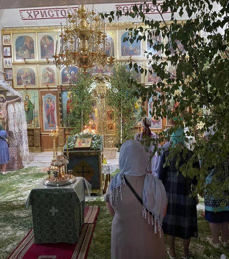 Православные христиане сегодня отмечают День Святой Троицы