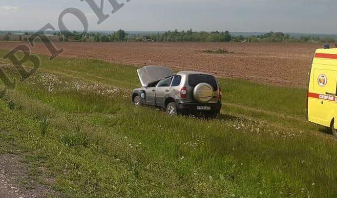 Водитель «Нивы» уснул за рулем и улетел в кювет
