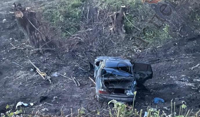 В Щекинском районе пьяный водитель без прав опрокинул машину в кювет