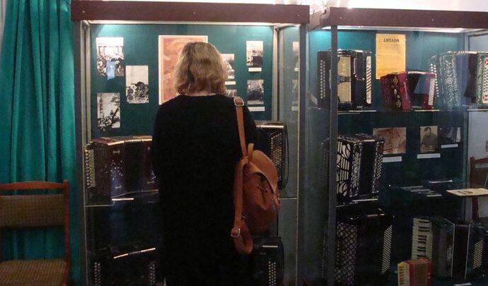 В Тулу со своей гармонью: инструменты со всей России можно увидеть на новой выставке