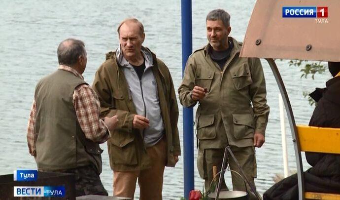 Поджог дома и рыбалка с Сидихиным. Тульскую часть сериала "Лихорадка" отсняли за 5 дней
