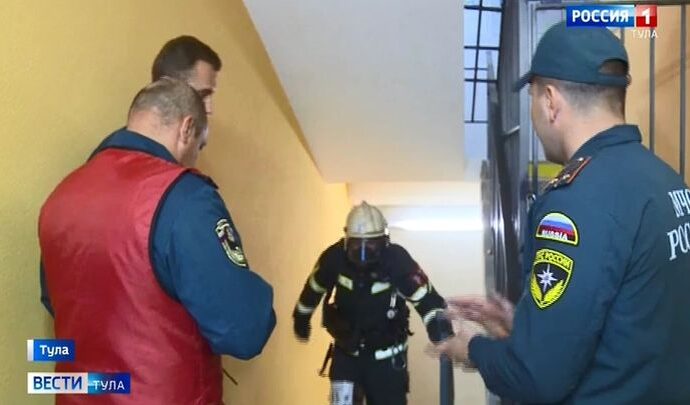 Около 100 тульских спасателей устроили забег по лестнице на 25-й этаж