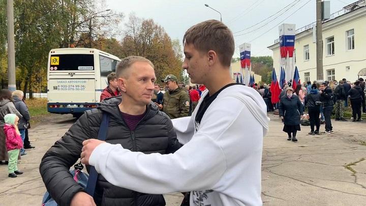 Очередная группа мобилизованных туляков отправилась в учебку
