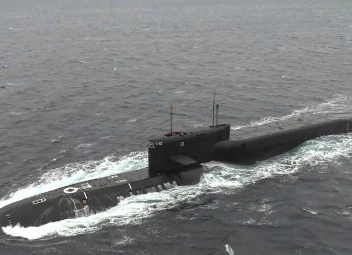 С подлодки “Тула” запустили ракету “Синева”. Видео