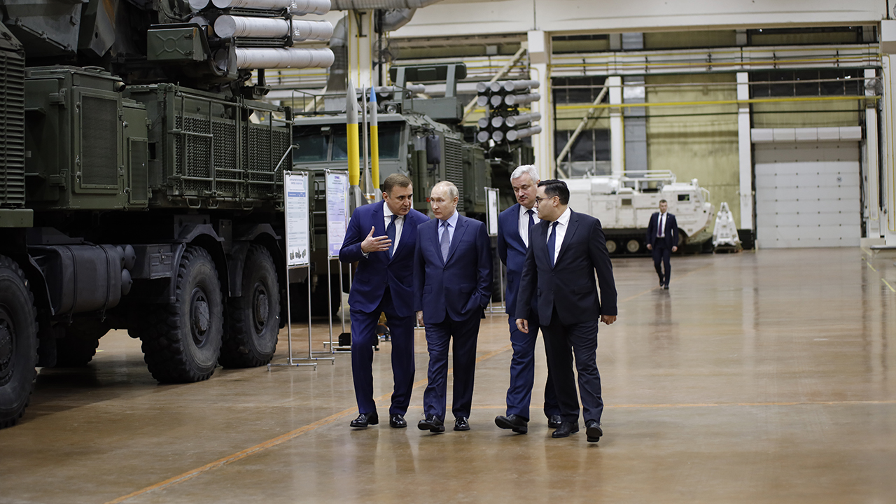 Владимир Путин в Туле: фоторепортаж