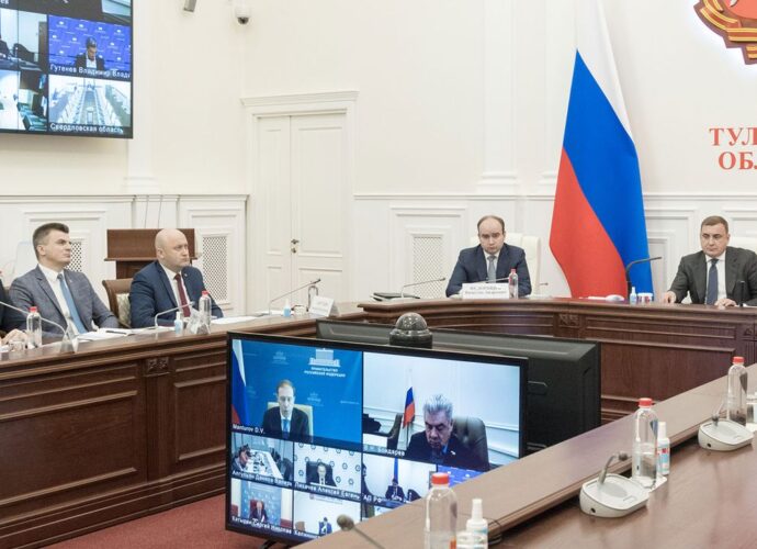 Члены комиссии Госсовета по промышленности обсудили, как достичь опережающего роста