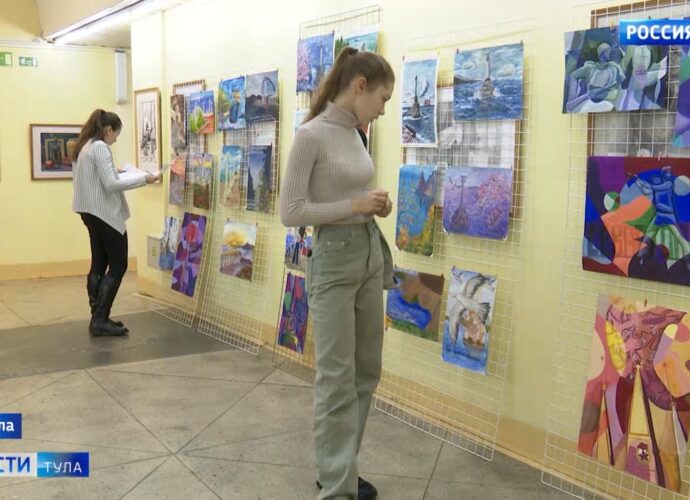 Юные тульские художники нарисовали Севастополь