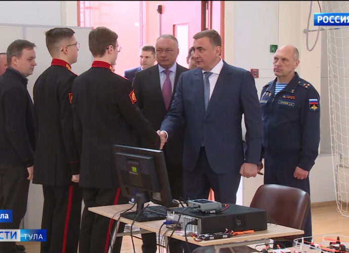 Суворовцы получили современные БПЛА из рук губернатора