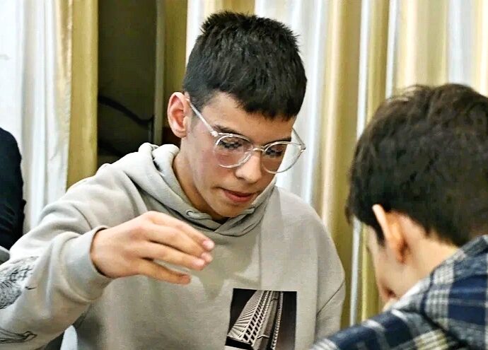 Арсений Цынов