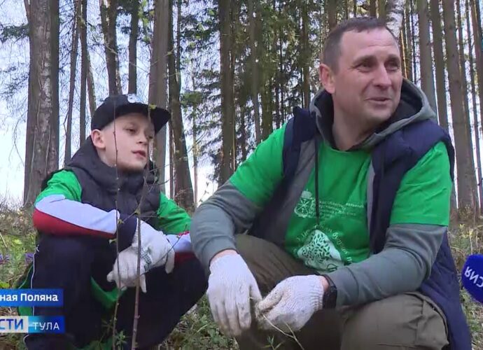 Традиция с 17-летней историей: депутаты Тульской облдумы высадили в «Ясной Поляне» 400 деревьев