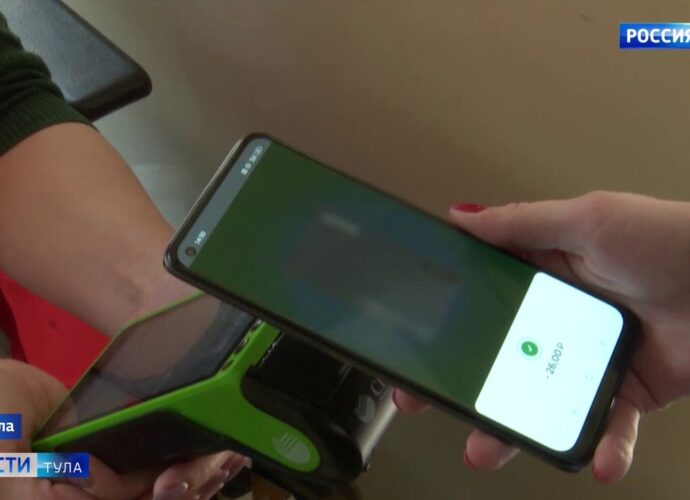 В Туле владельцы карт «Мир» при оплате смартфоном экономят 7 рублей на каждой поездке
