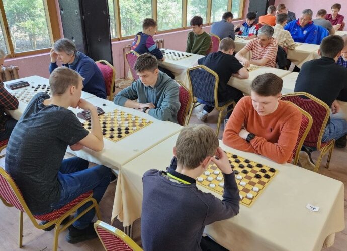 Тульские шашисты завоевали две «бронзы» на командном чемпионате России
