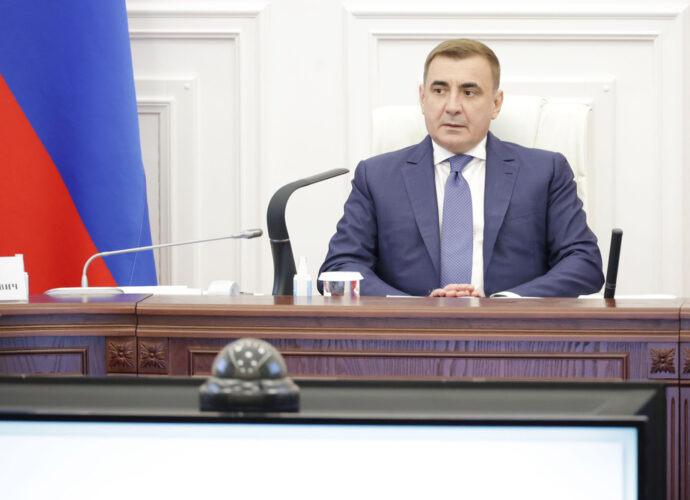 Туляки восстанавливают 5 домов в Мариуполе
