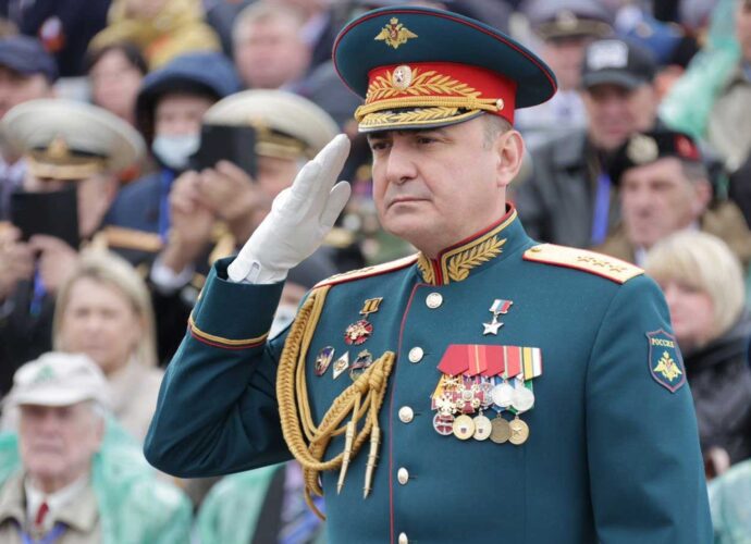 Герой России Алексей Дюмин поздравил жителей Тульской области с Днём Победы