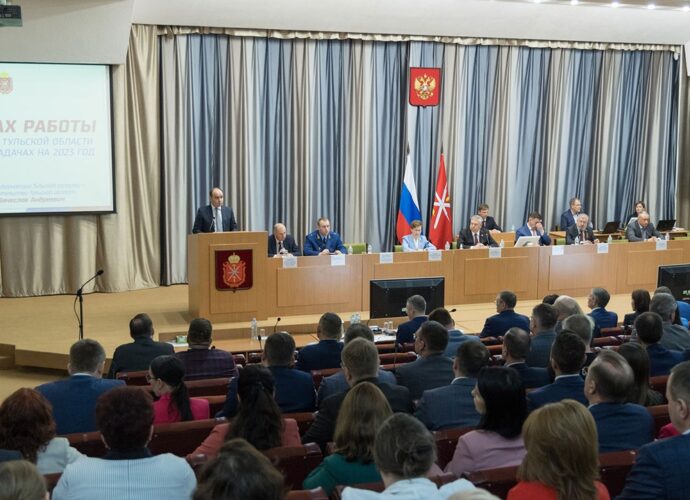 Ежедневно улучшать жизнь в Тульской области: Вячеслав Федорищев рассказал о задачах правительства