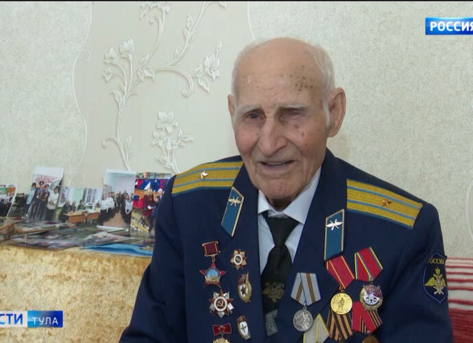 Ветеран Василий Денисов: Все стреляли, кричали и радовались - так и встретили Победу