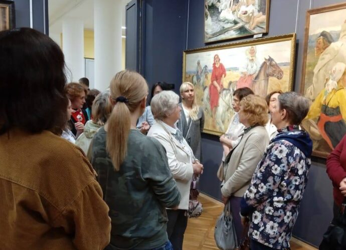 Культурный транзит: картины учеников Ильи Репина привезли в Тулу