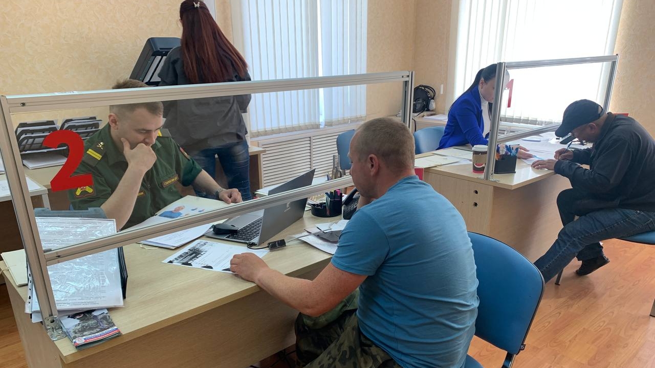 В тульских военкоматах можно сдать кровь на анализ и пройти флюорографию